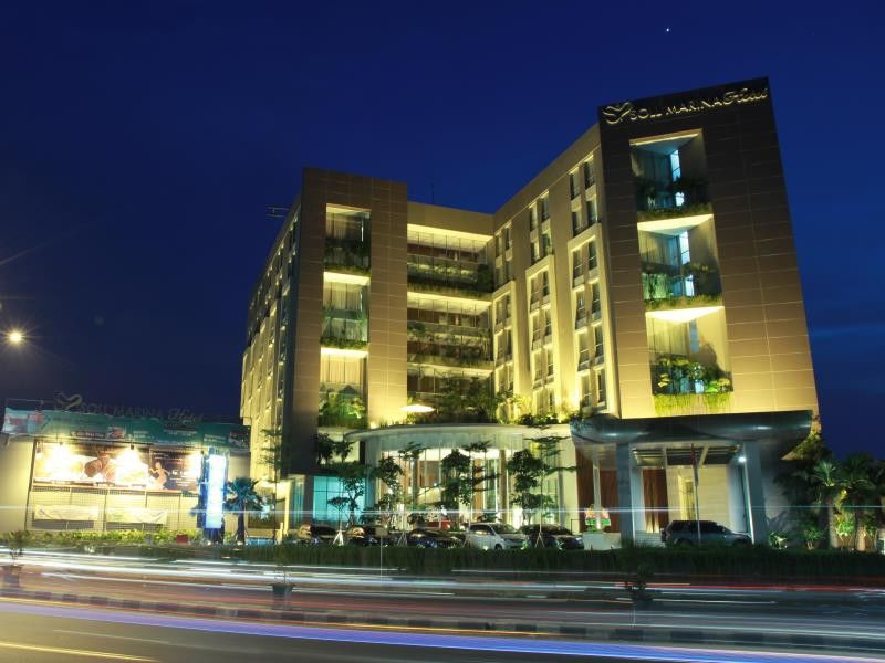 Soll Marina Hotel Serpong Exterior photo